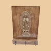 Virge de Guadalupe sobre madera natural